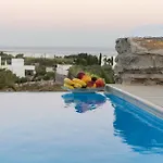 Crystal Ii * Chrisi Akti (Paros)